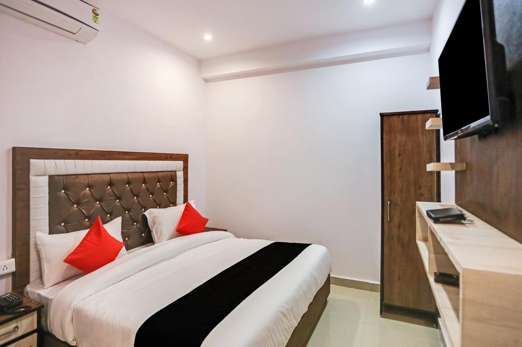 Hotel O Golden Stone Ghaziabad Extérieur photo