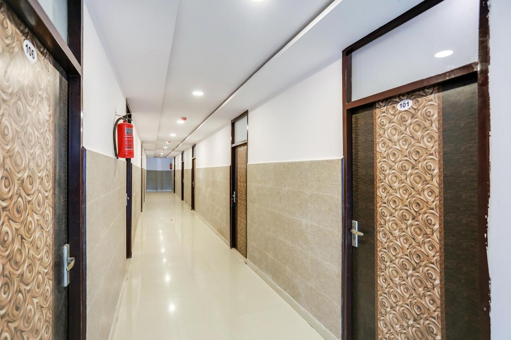 Hotel O Golden Stone Ghaziabad Extérieur photo