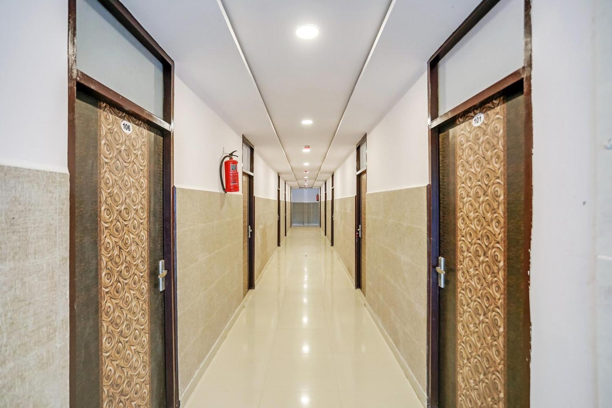 Hotel O Golden Stone Ghaziabad Extérieur photo
